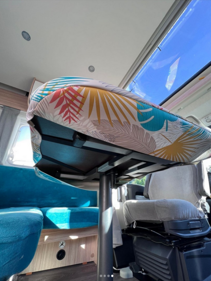 Nappe antidérapante sur mesure pour camping-car