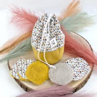 Lingettes rondes jaune et sa panière