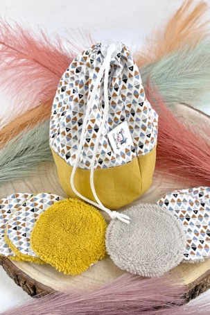 Lingettes rondes jaune et sa panière