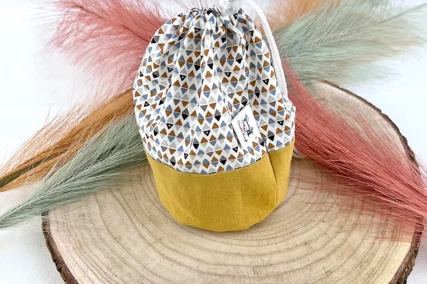 Lingettes rondes jaune et sa panière