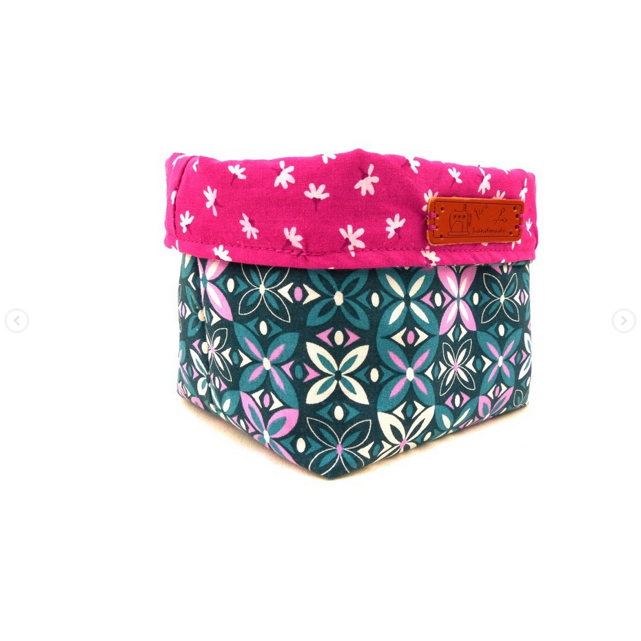 Lingettes carrées avec panière