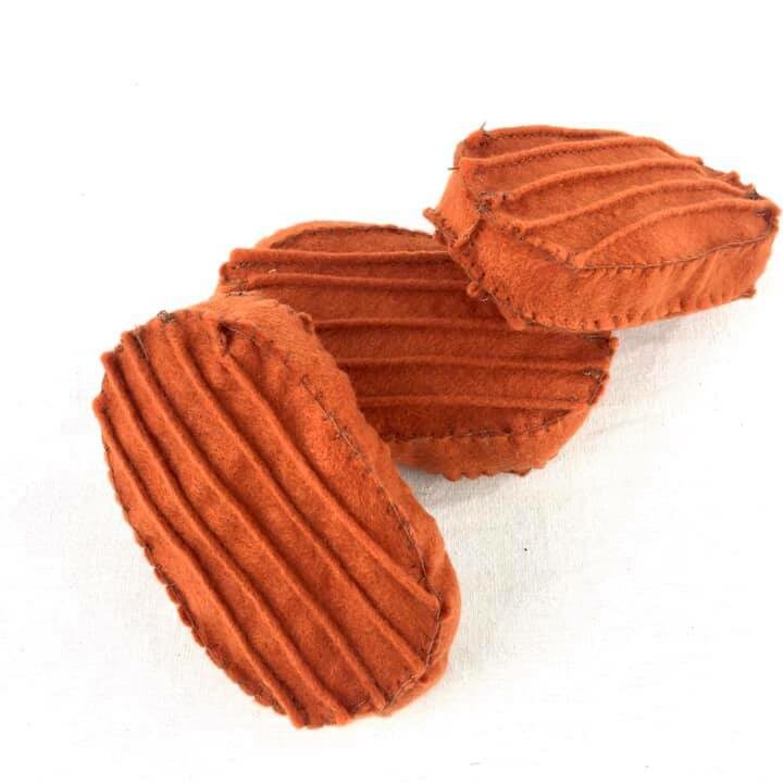 Steaks hachés en feutrine