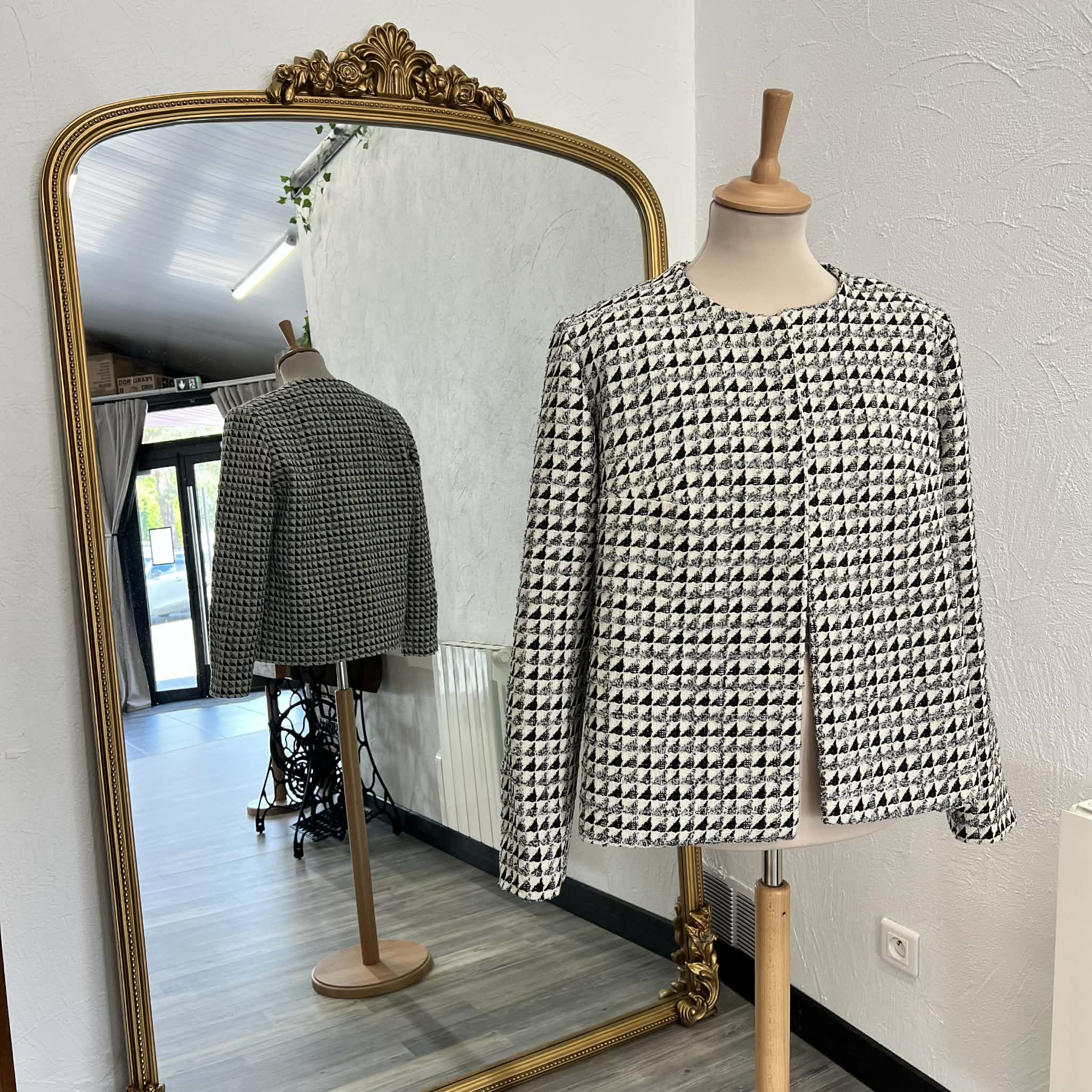 Veste Inspiration CHANEL d'Armelle Devant Veste Inspiration CHANEL